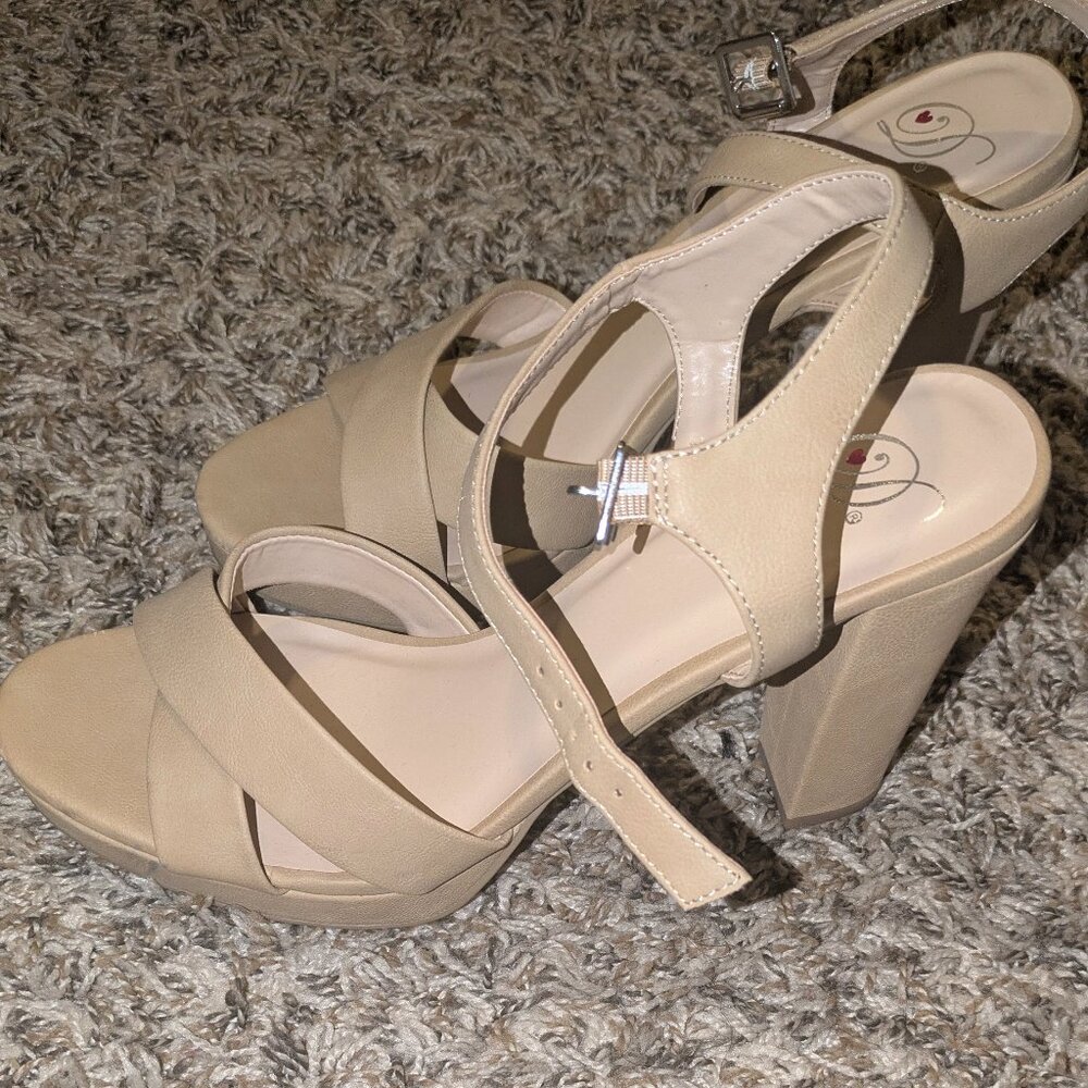 Open Toe Strappy Heel :Size 10